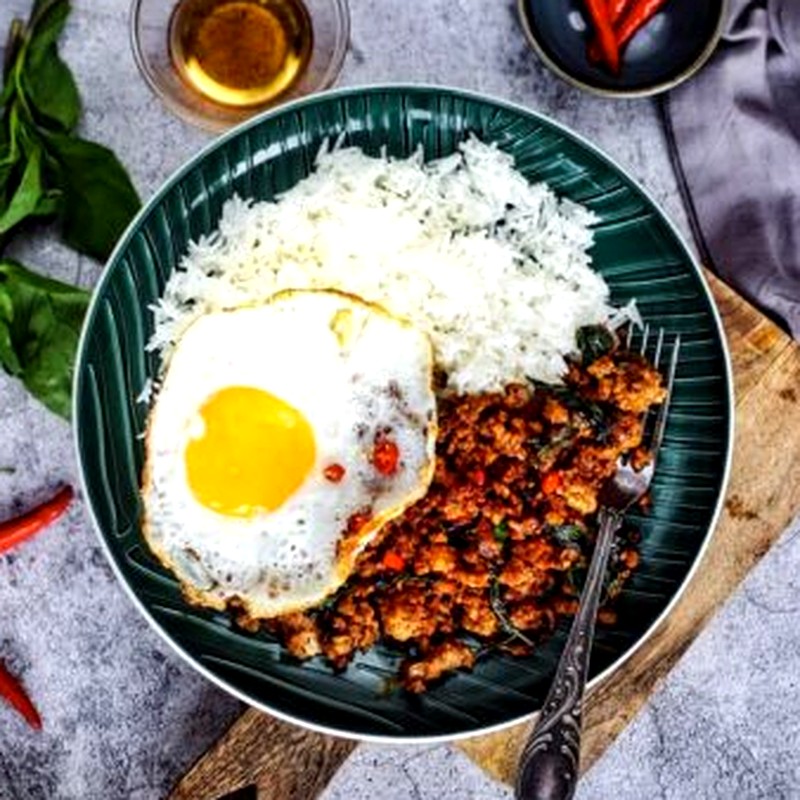 Pad Kra Pao Gai
